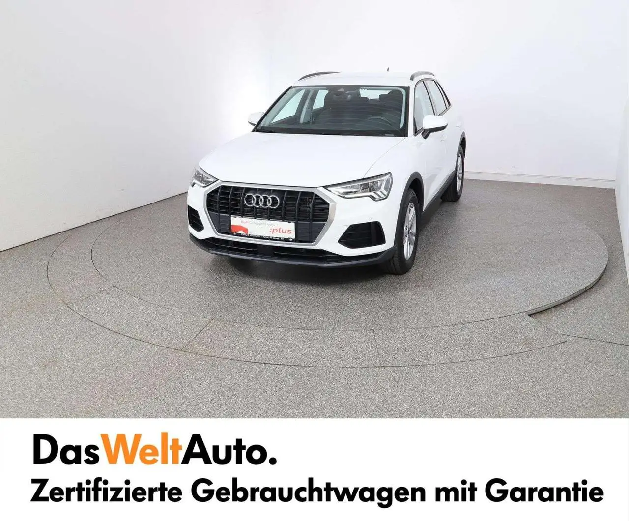 Photo 1 : Audi Q3 2024 Essence