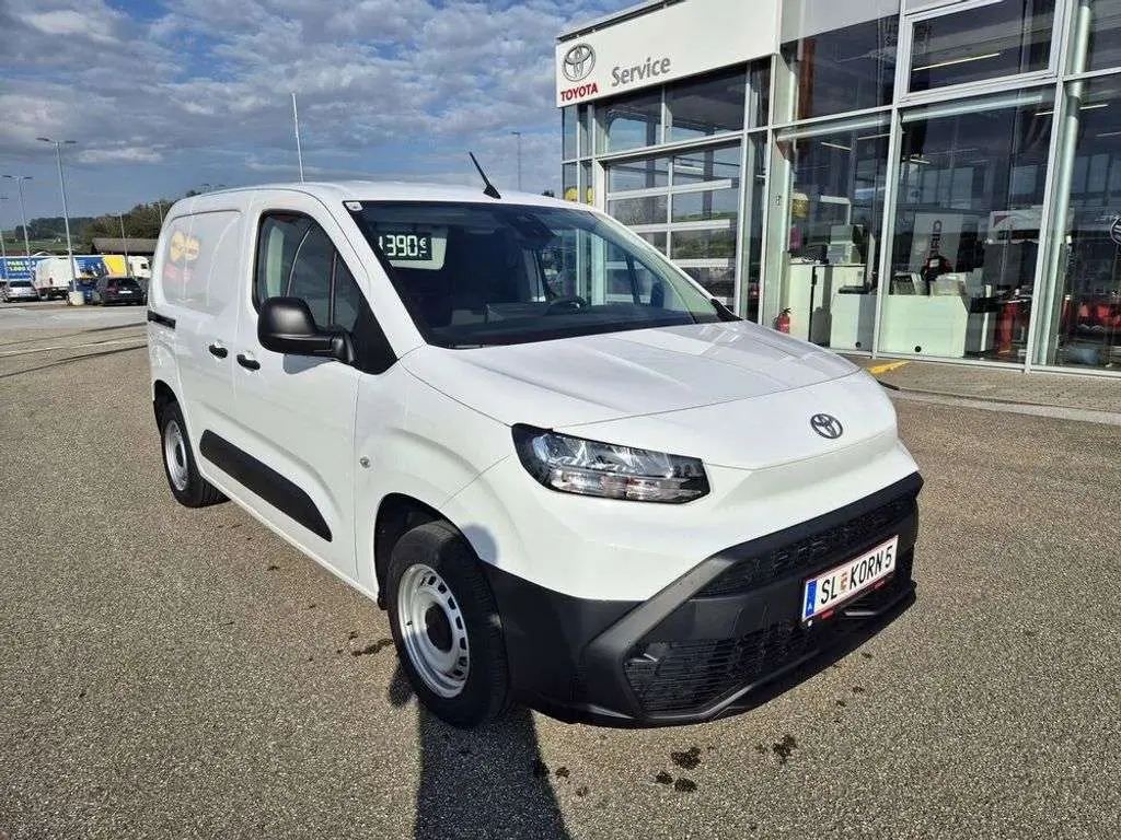 Photo 1 : Toyota Proace 2024 Diesel