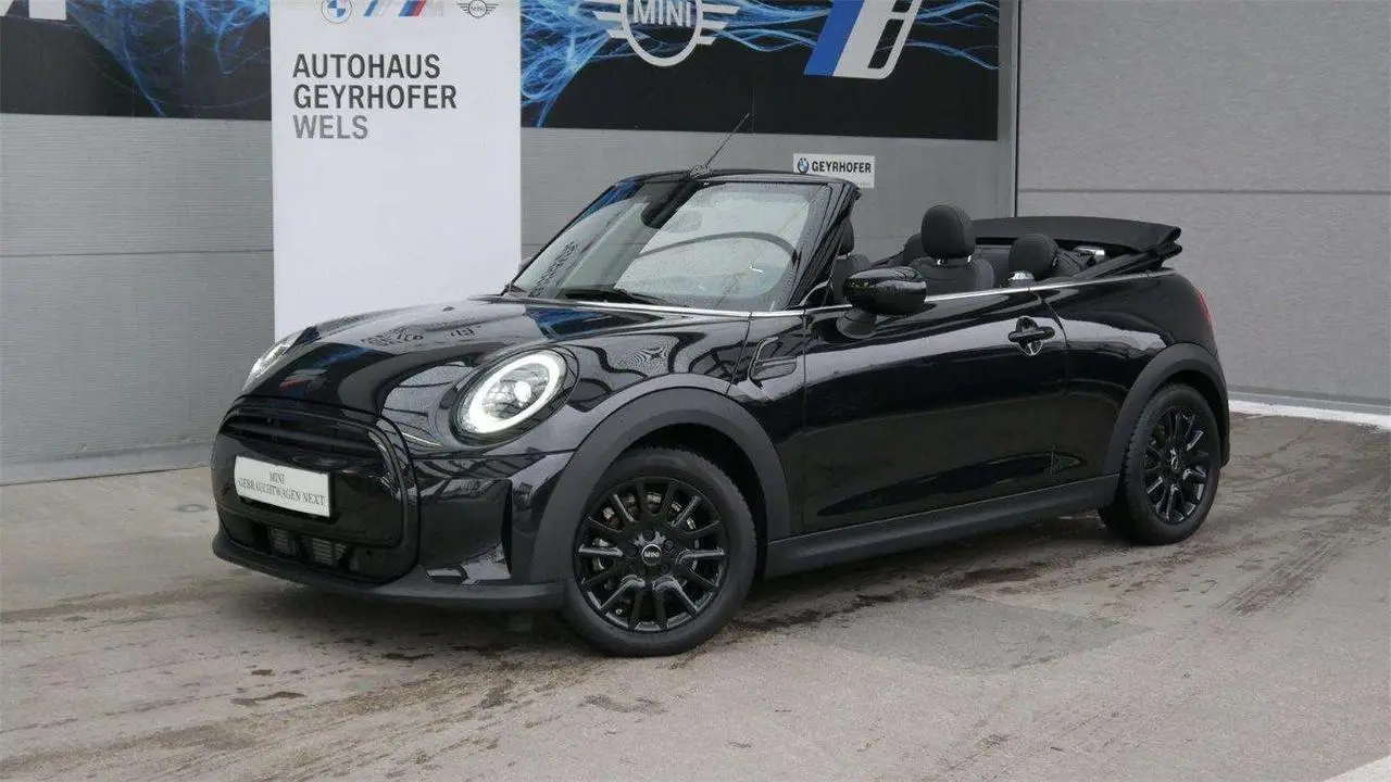 Photo 1 : Mini Cooper 2024 Petrol