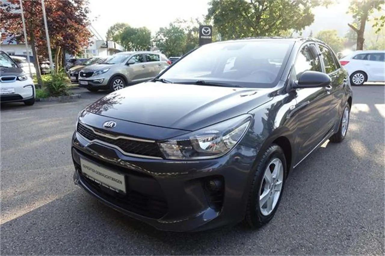 Photo 1 : Kia Rio 2019 Petrol