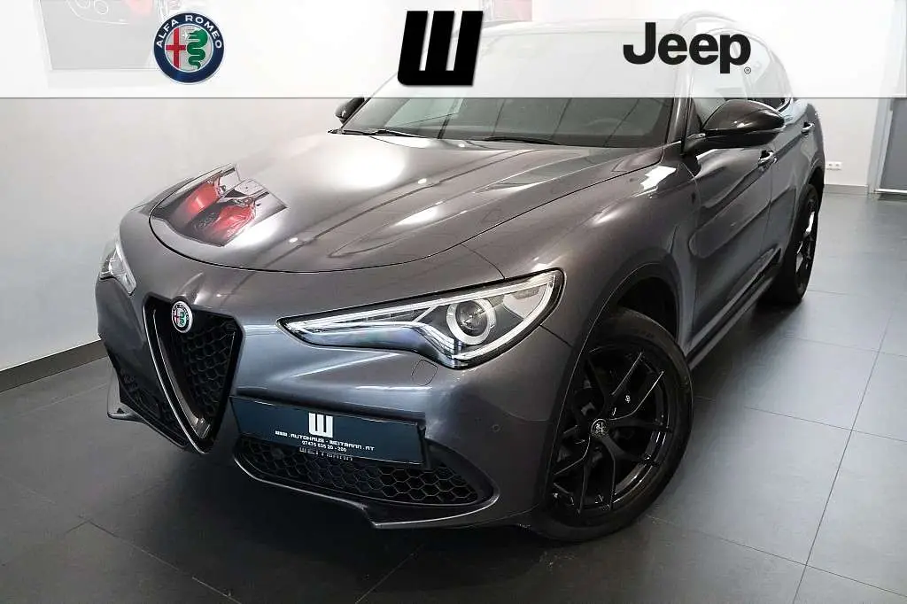 Photo 1 : Alfa Romeo Stelvio 2019 Essence