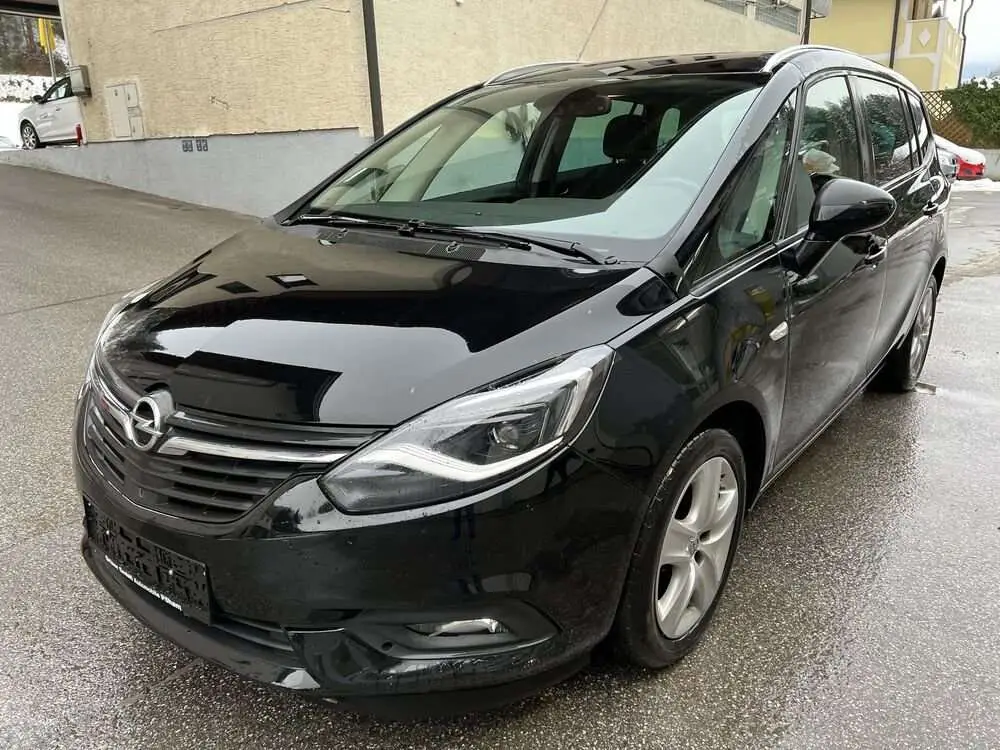 Photo 1 : Opel Zafira 2018 Diesel