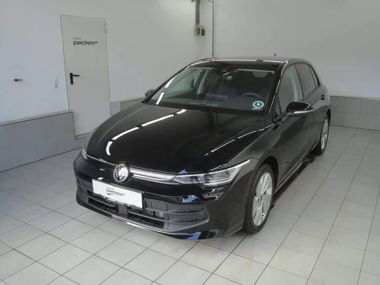 Photo 1 : Volkswagen Golf 2024 Essence