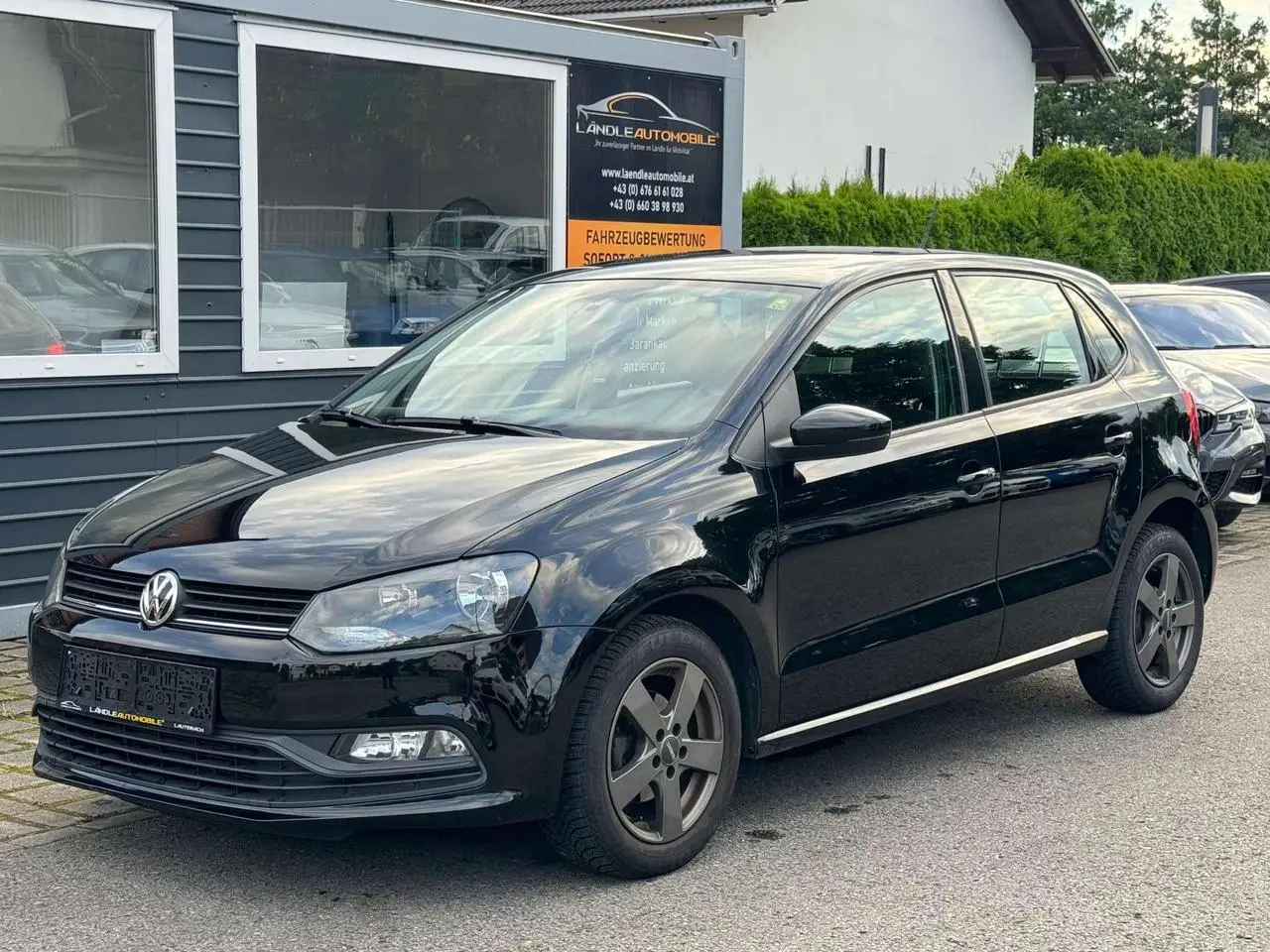 Photo 1 : Volkswagen Polo 2016 Petrol