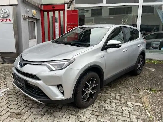 Photo 1 : Toyota Rav4 2016 Hybride