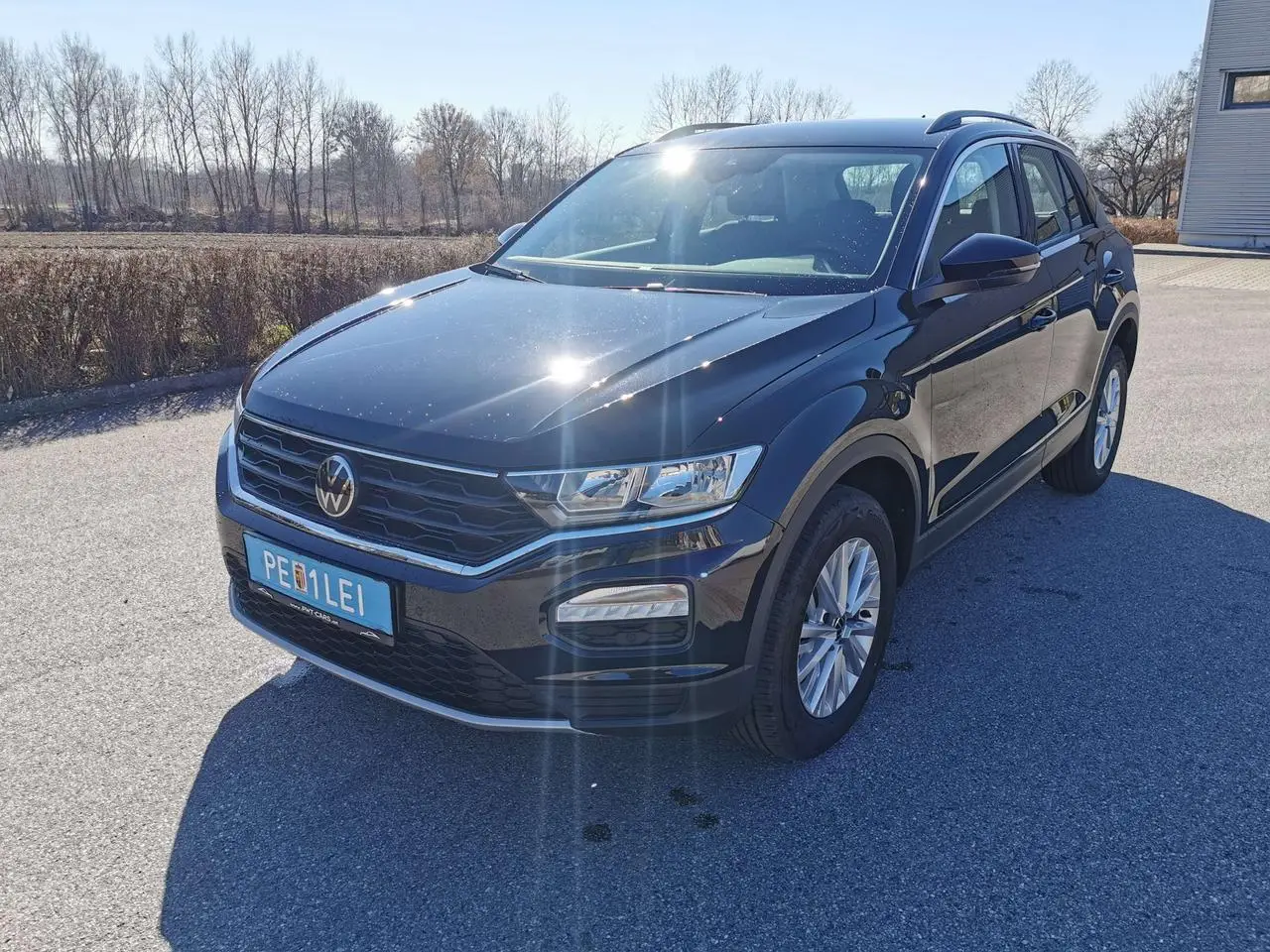 Photo 1 : Volkswagen T-roc 2022 Essence