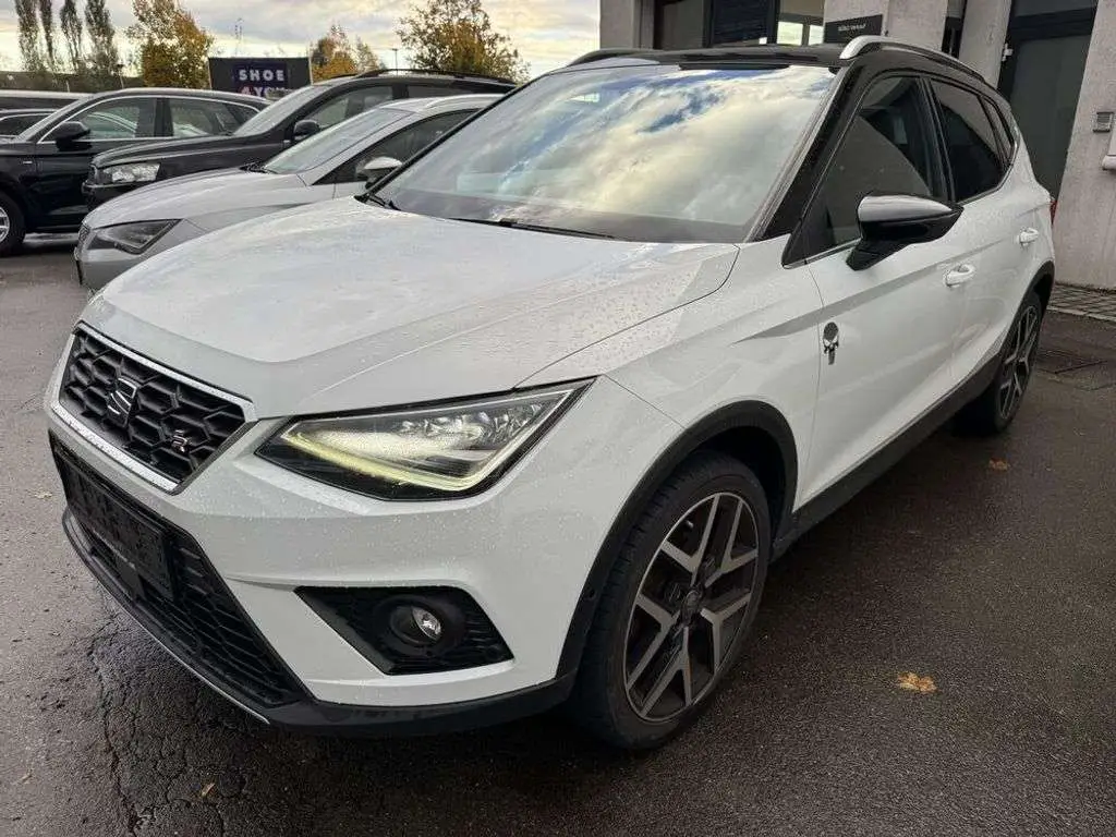 Photo 1 : Seat Arona 2019 Essence