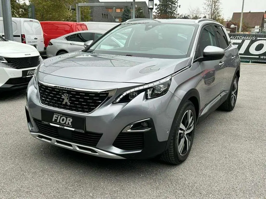 Photo 1 : Peugeot 3008 2017 Petrol