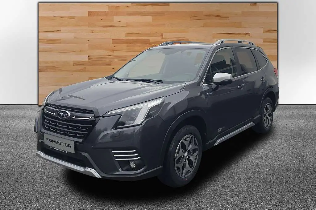 Photo 1 : Subaru Forester 2024 Hybrid