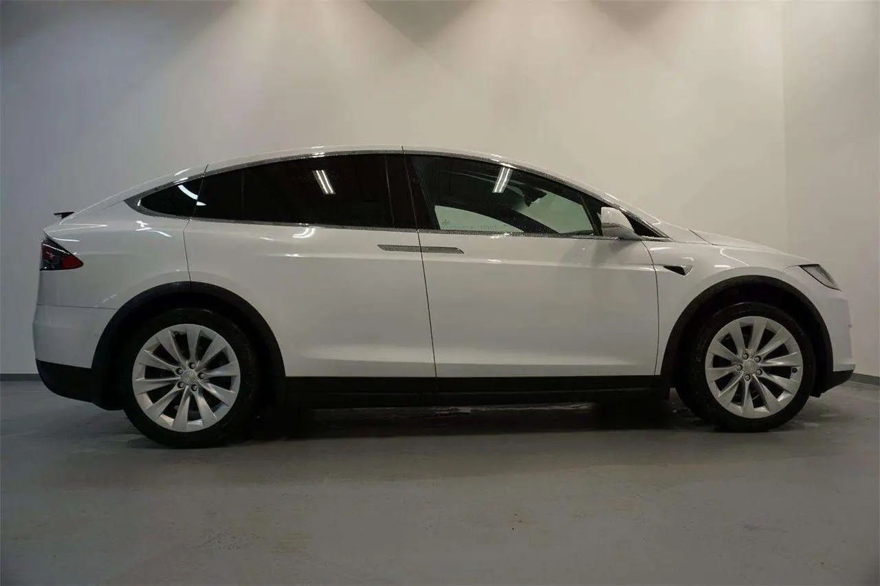 Photo 1 : Tesla Model X 2020 Électrique