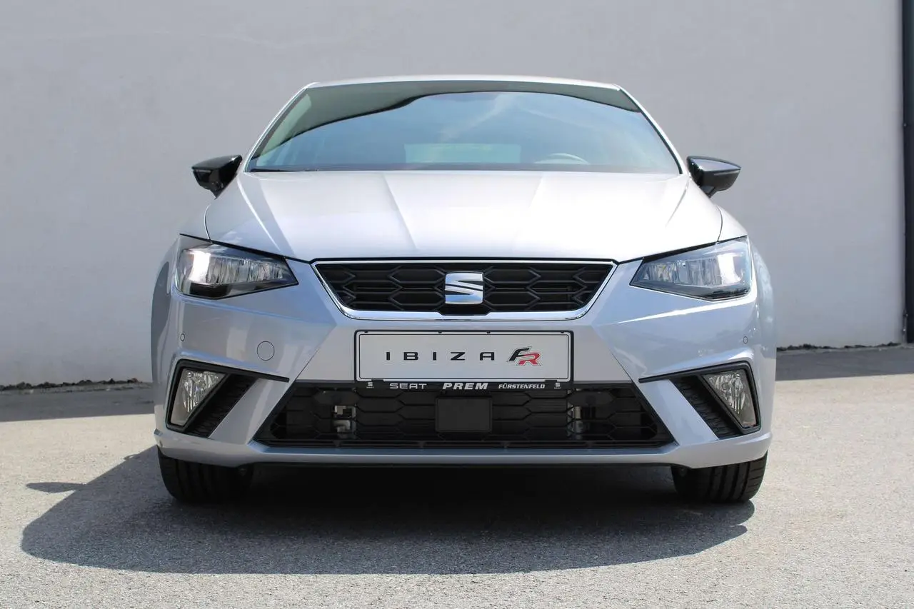 Photo 1 : Seat Ibiza 2024 Petrol