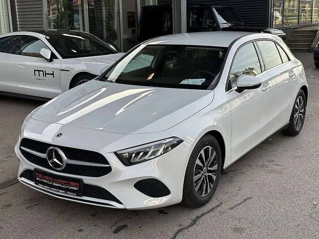 Photo 1 : Mercedes-benz Classe A 2023 Essence