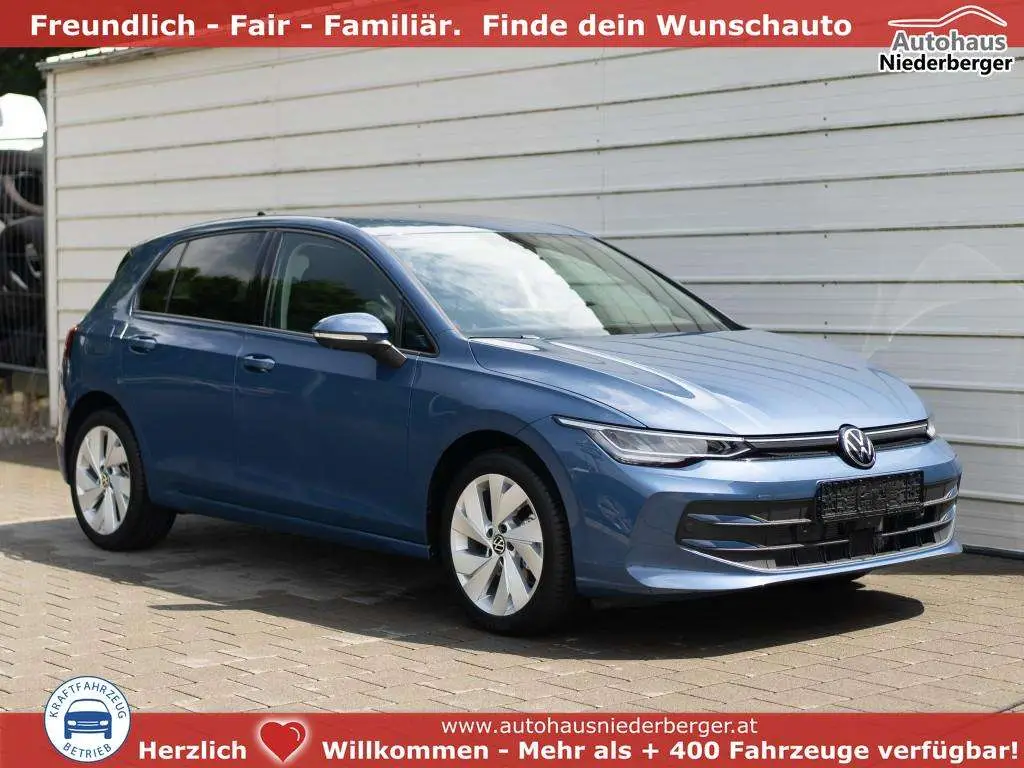 Photo 1 : Volkswagen Golf 2024 Essence