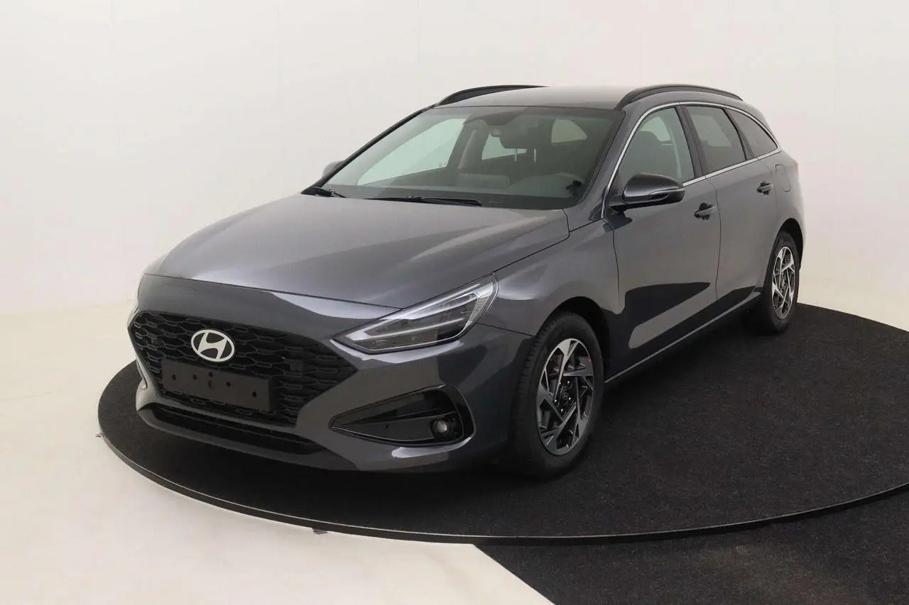 Photo 1 : Hyundai I30 2024 Petrol