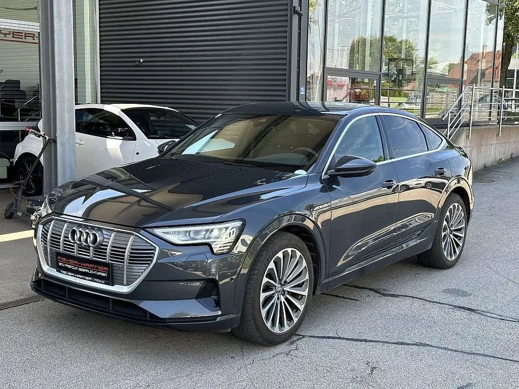 Photo 1 : Audi E-tron 2020 Electric