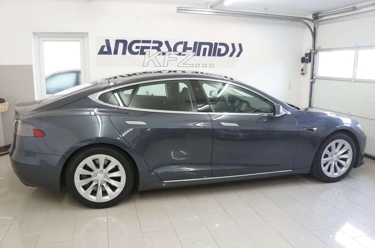 Photo 1 : Tesla Model S 2018 Électrique