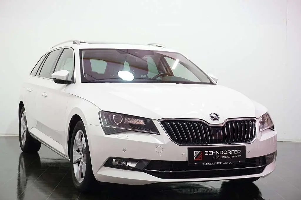 Photo 1 : Skoda Superb 2018 Diesel