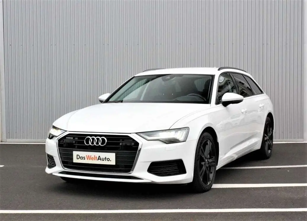 Photo 1 : Audi A6 2022 Hybride