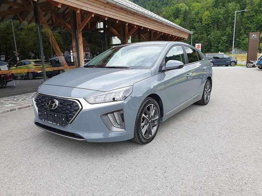 Photo 1 : Hyundai Ioniq 2021 Petrol