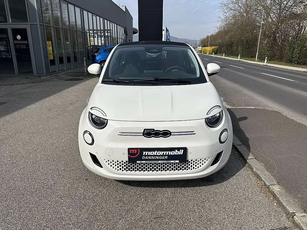 Photo 1 : Fiat 500c 2024 Electric