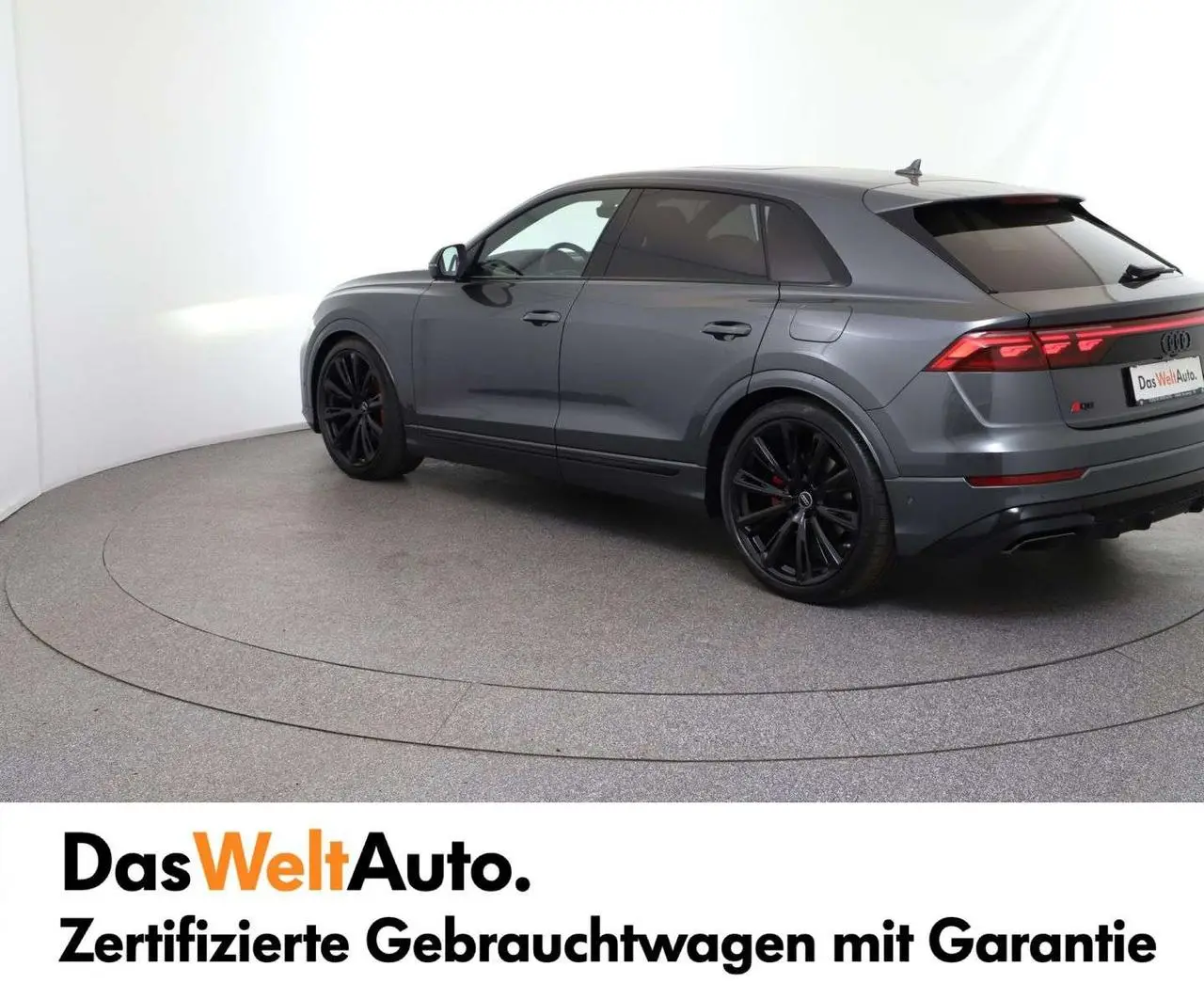 Photo 1 : Audi Q8 2024 Hybride