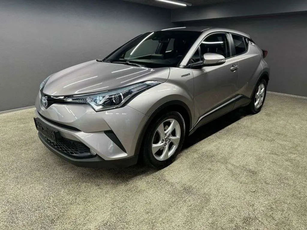 Photo 1 : Toyota C-hr 2017 Hybride