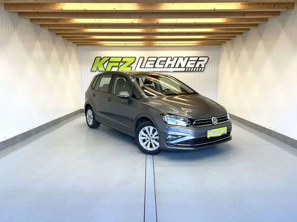 Photo 1 : Volkswagen Golf 2019 Essence