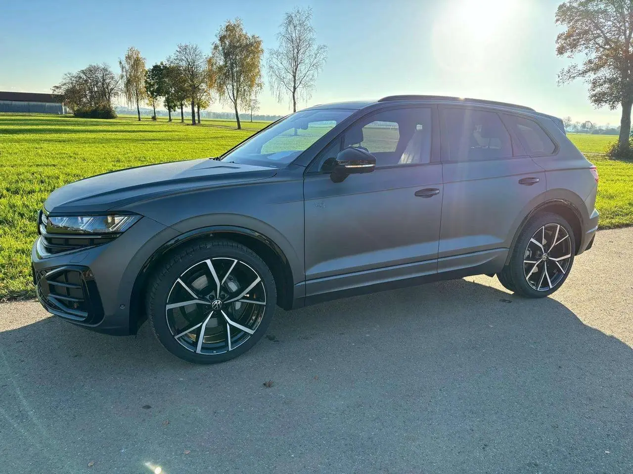 Photo 1 : Volkswagen Touareg 2024 Diesel