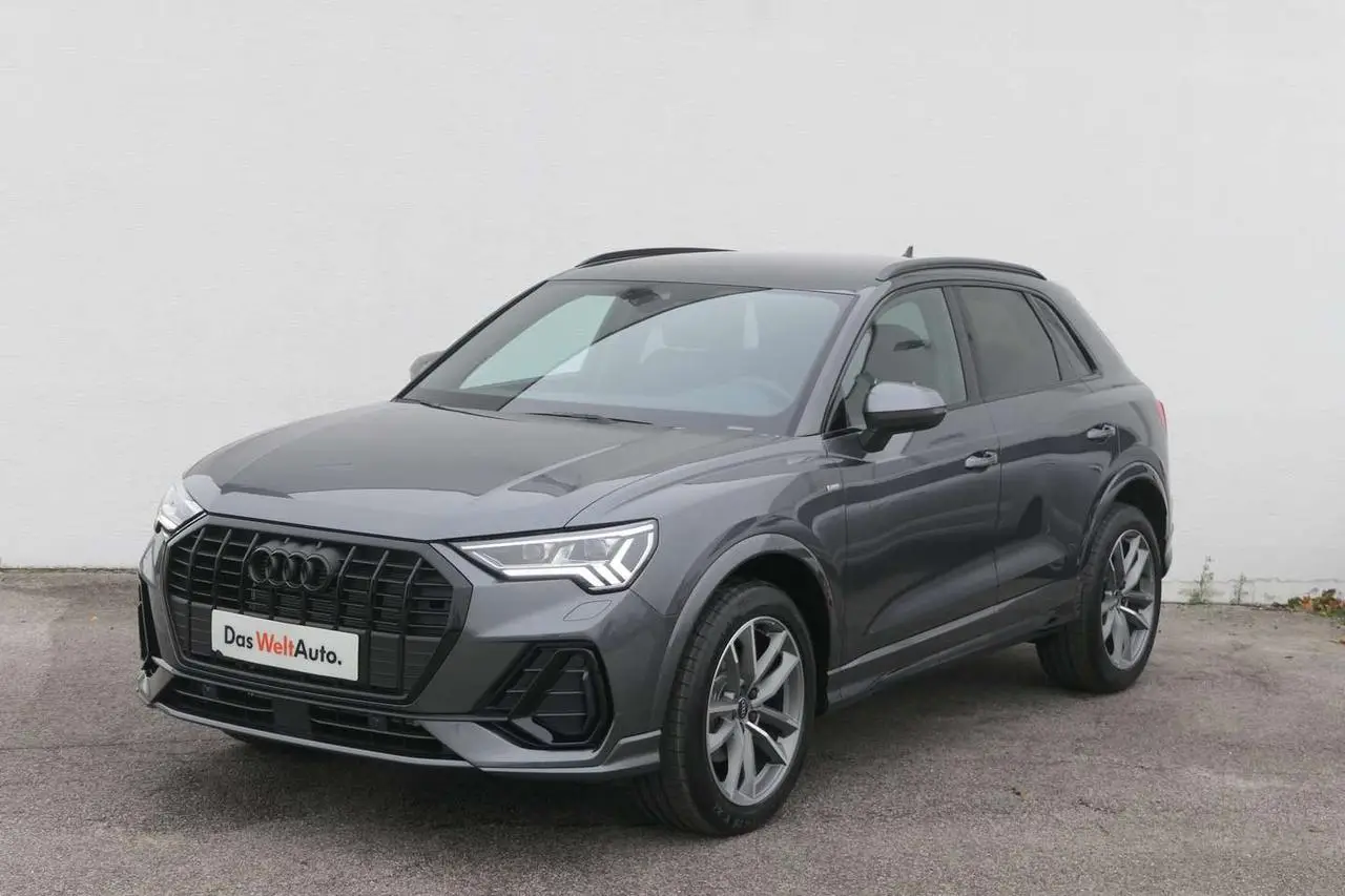 Photo 1 : Audi Q3 2024 Diesel