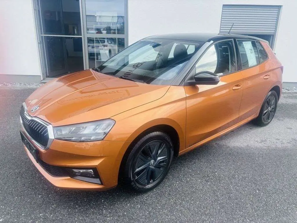 Photo 1 : Skoda Fabia 2023 Petrol