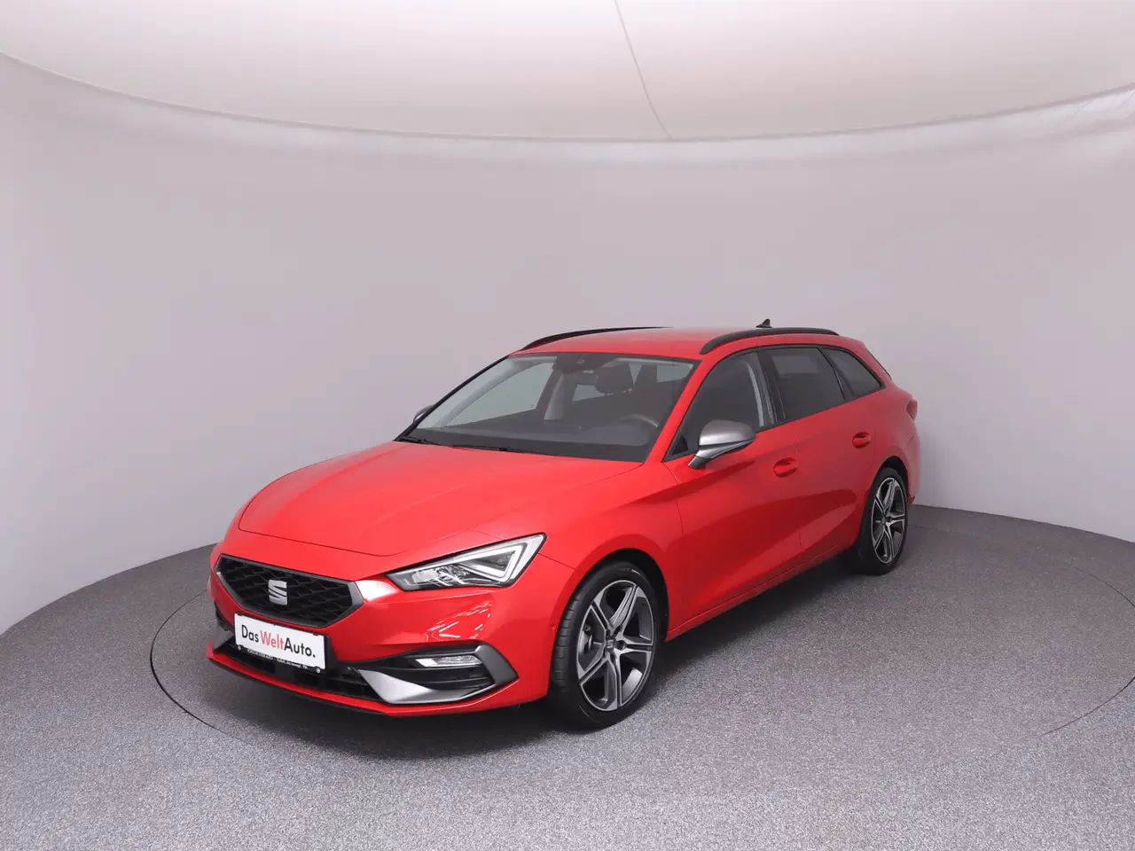 Photo 1 : Seat Leon 2023 Petrol