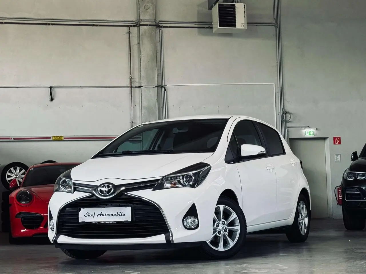 Photo 1 : Toyota Yaris 2014 Petrol