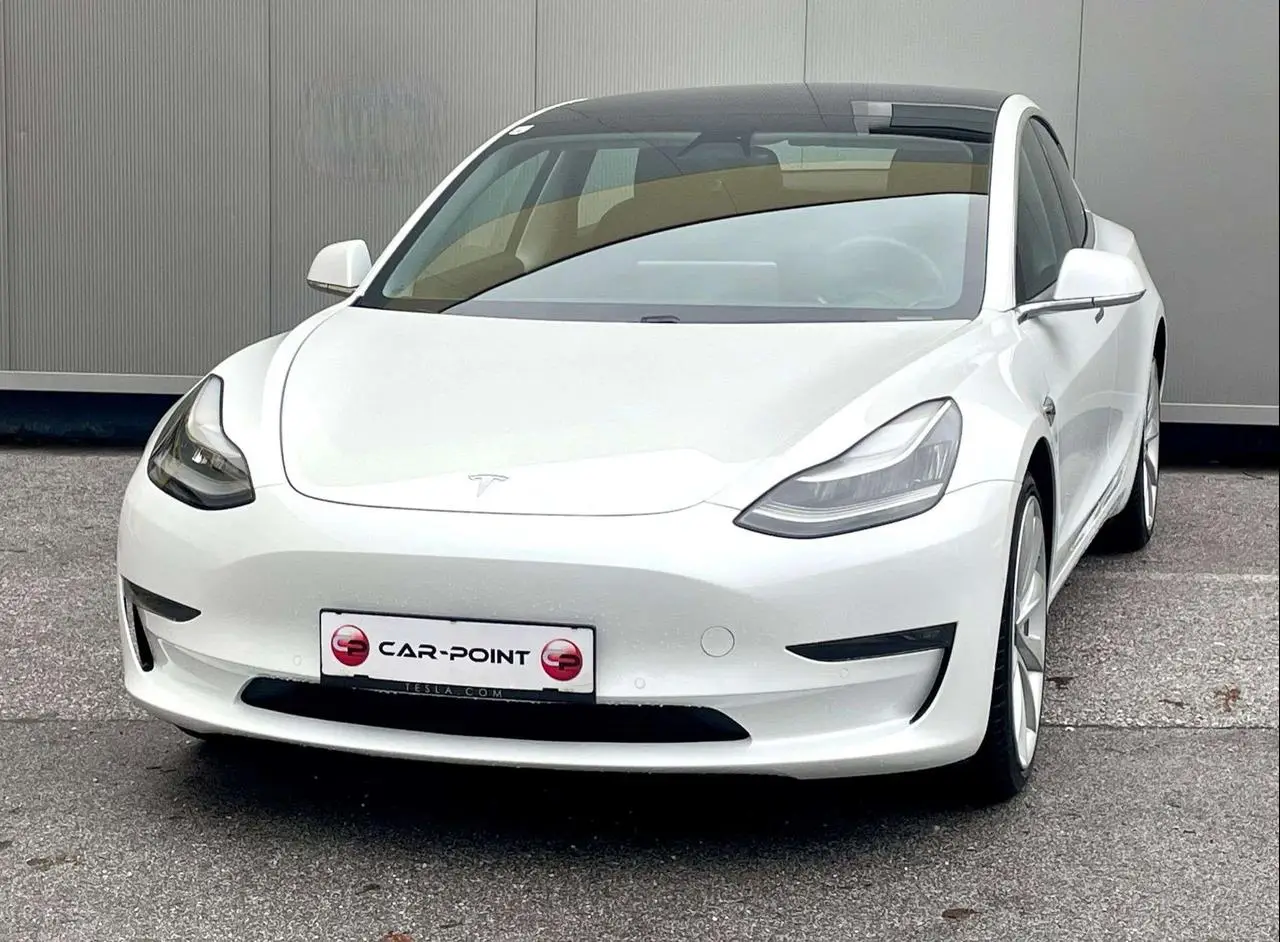 Photo 1 : Tesla Model 3 2020 Électrique