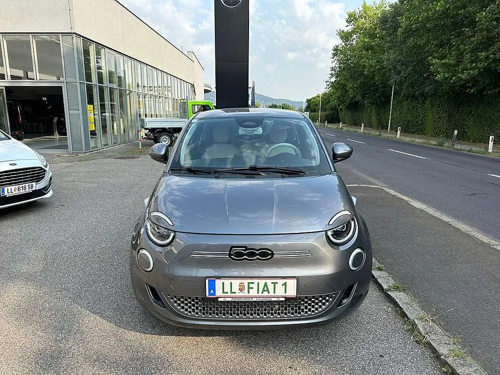 Photo 1 : Fiat 500 2023 Électrique