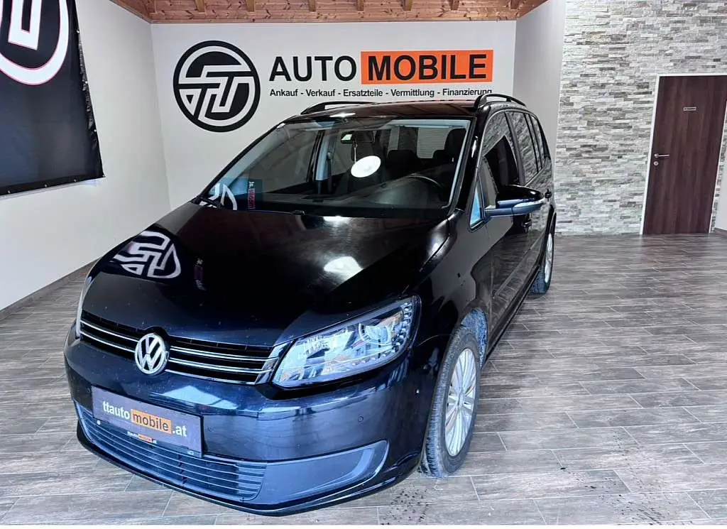 Photo 1 : Volkswagen Touran 2015 Essence