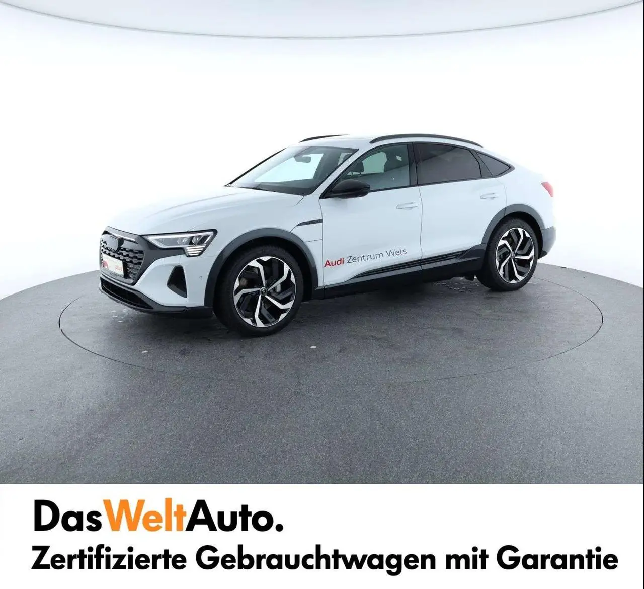 Photo 1 : Audi Q8 2024 Electric