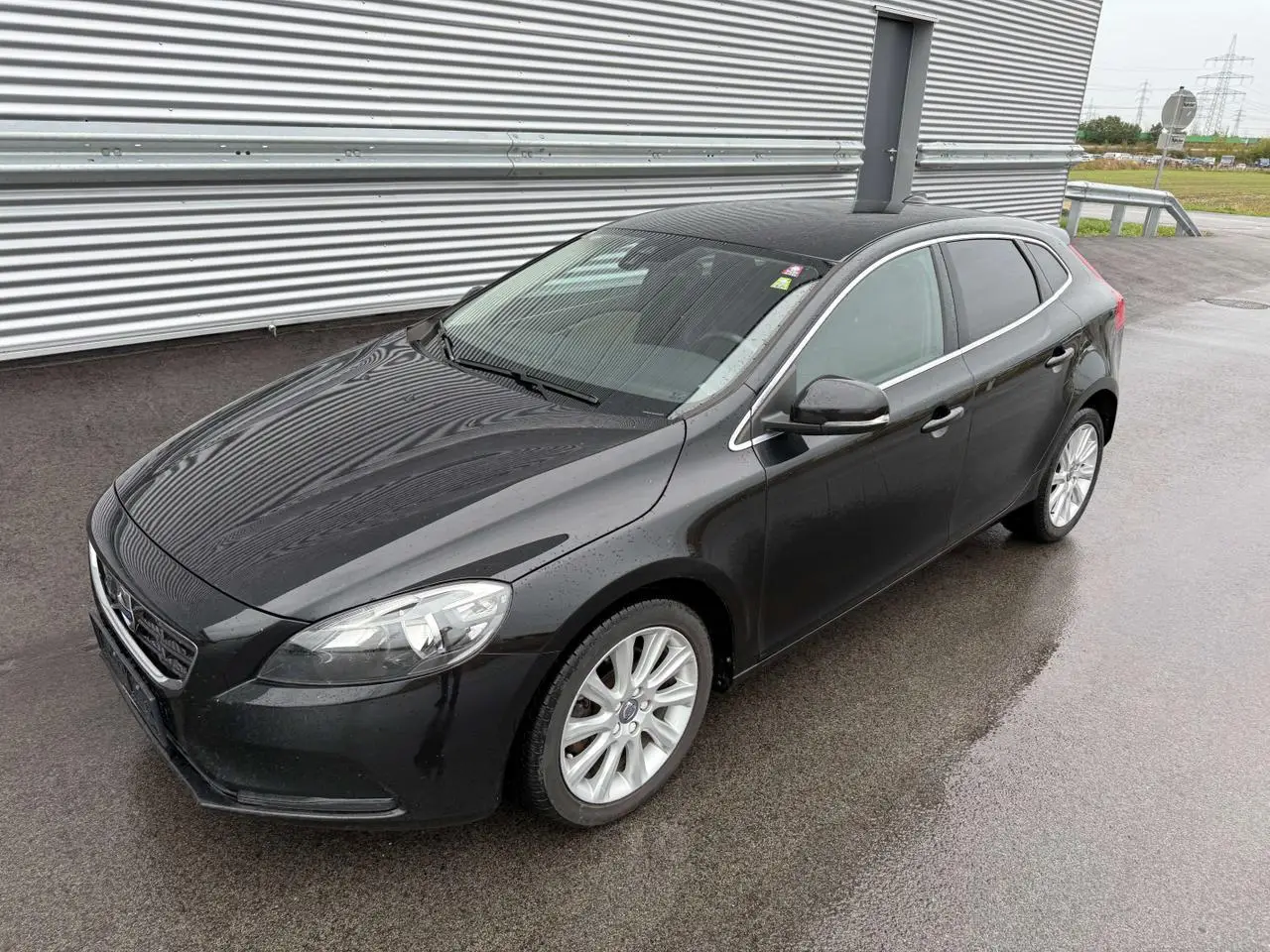 Photo 1 : Volvo V40 2015 Diesel