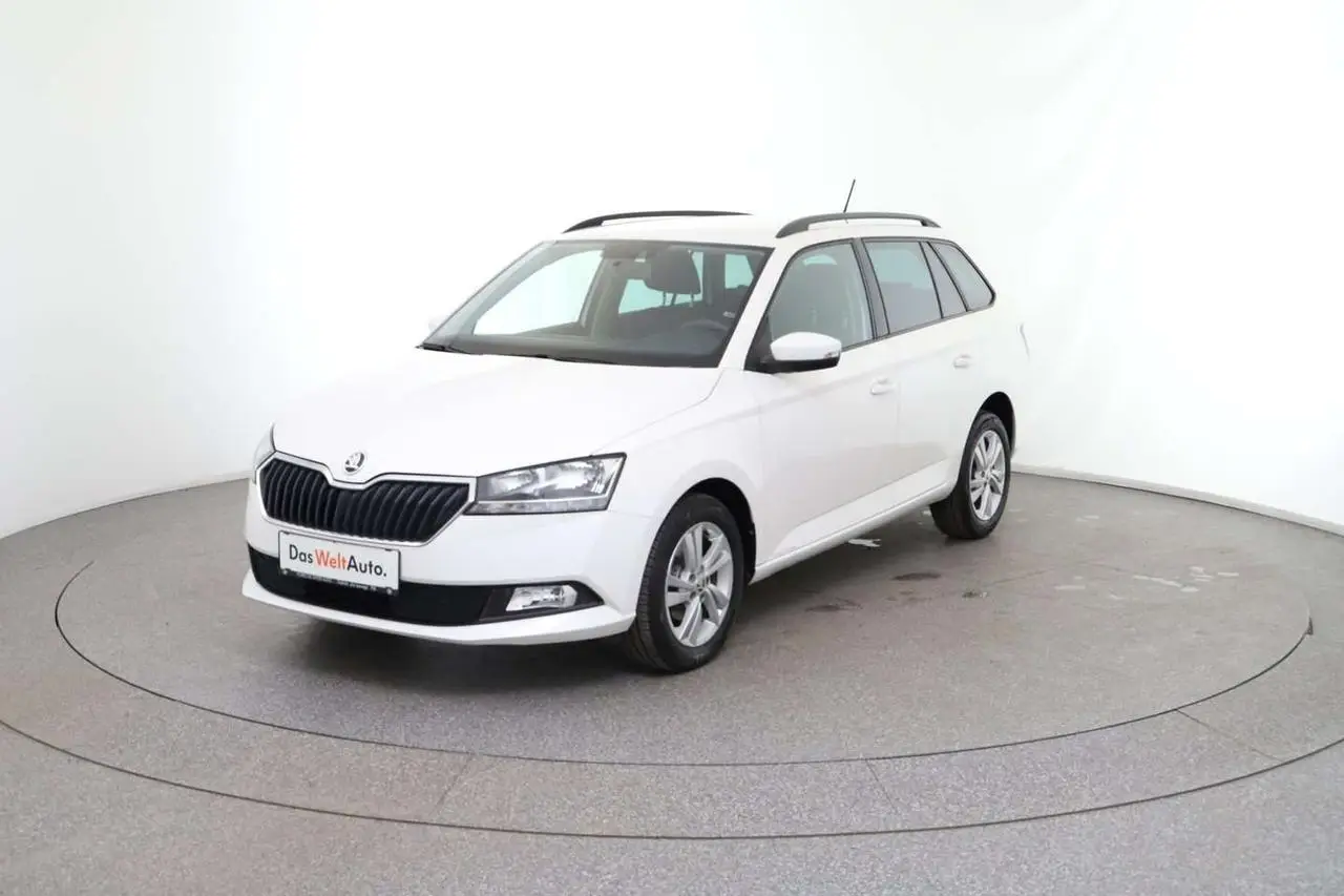 Photo 1 : Skoda Fabia 2019 Petrol