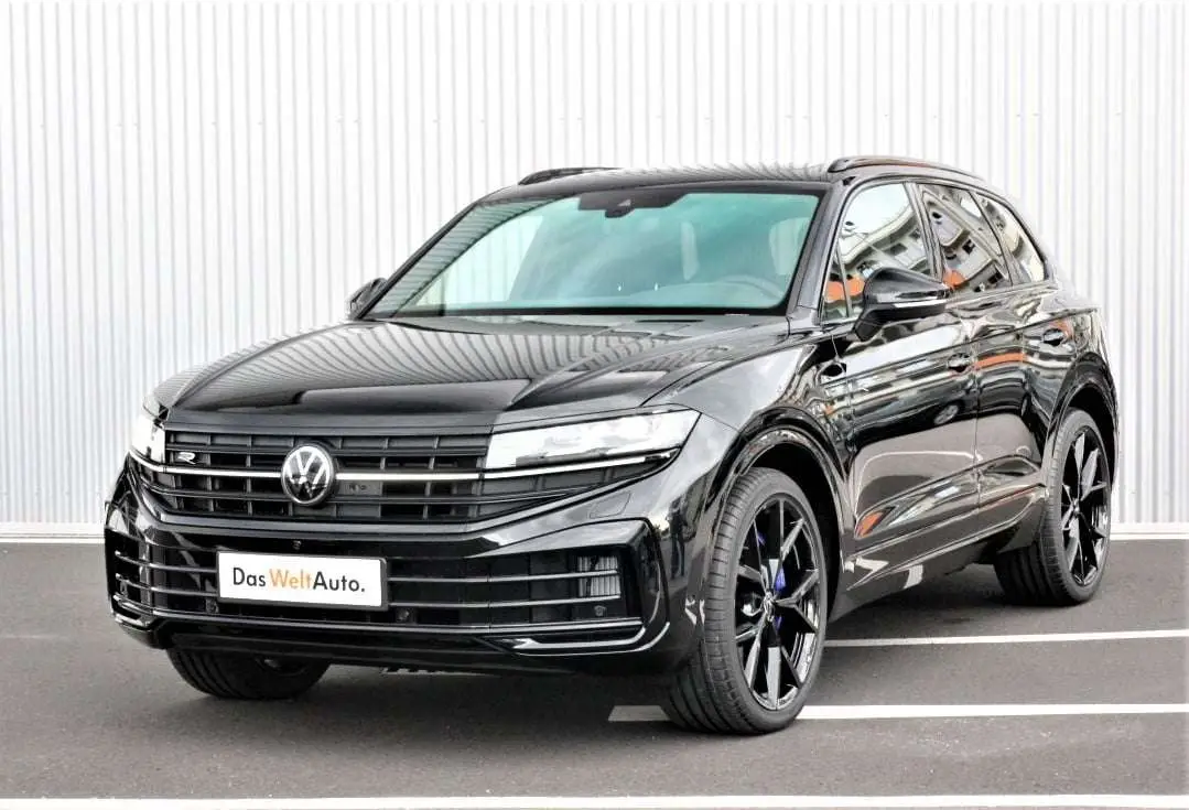 Photo 1 : Volkswagen Touareg 2024 Hybrid