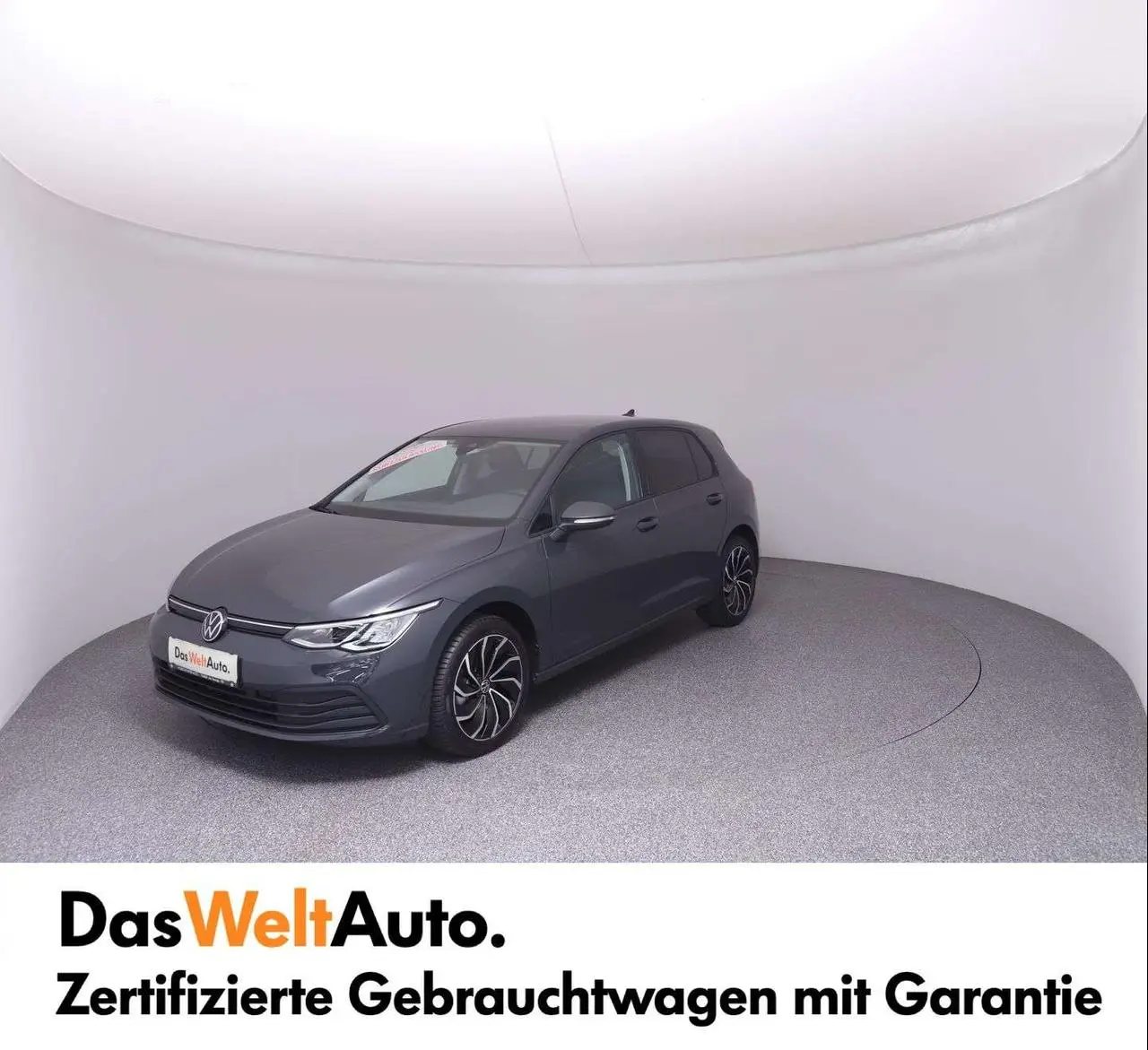 Photo 1 : Volkswagen Golf 2024 Essence