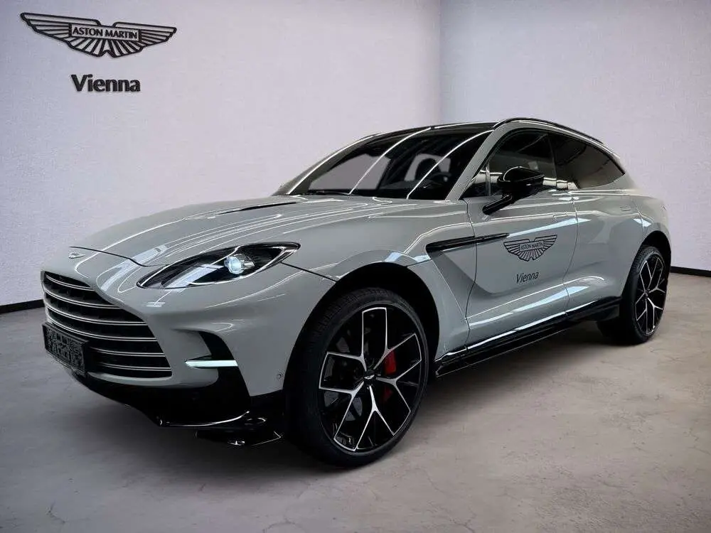 Photo 1 : Aston Martin Dbx 2024 Petrol