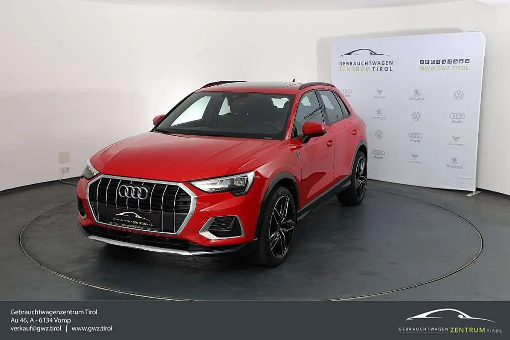 Photo 1 : Audi Q3 2022 Essence