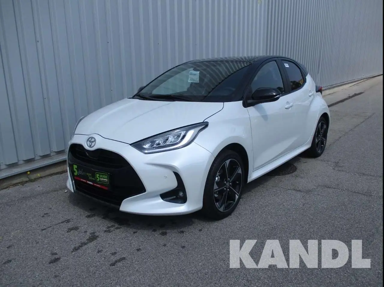 Photo 1 : Toyota Yaris 2024 Hybride