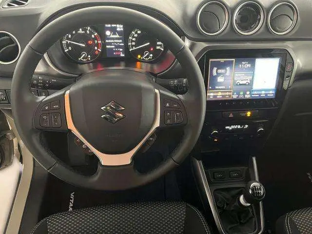 Photo 1 : Suzuki Vitara 2024 Petrol