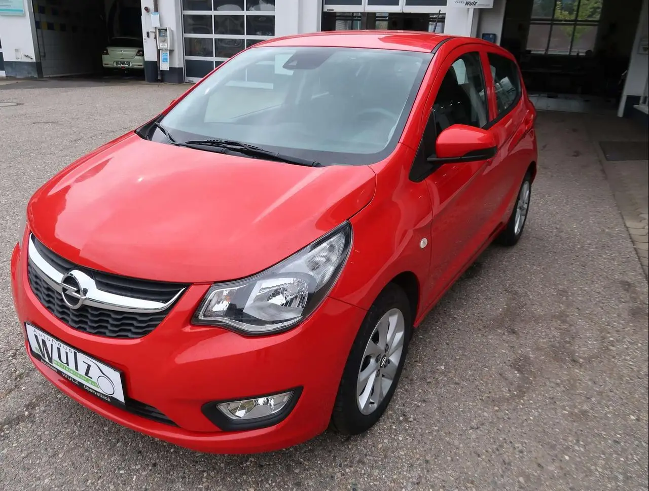 Photo 1 : Opel Karl 2015 Essence