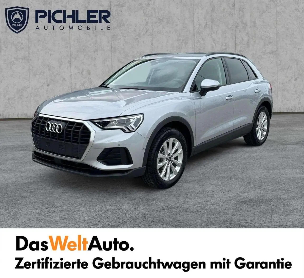 Photo 1 : Audi Q3 2024 Petrol