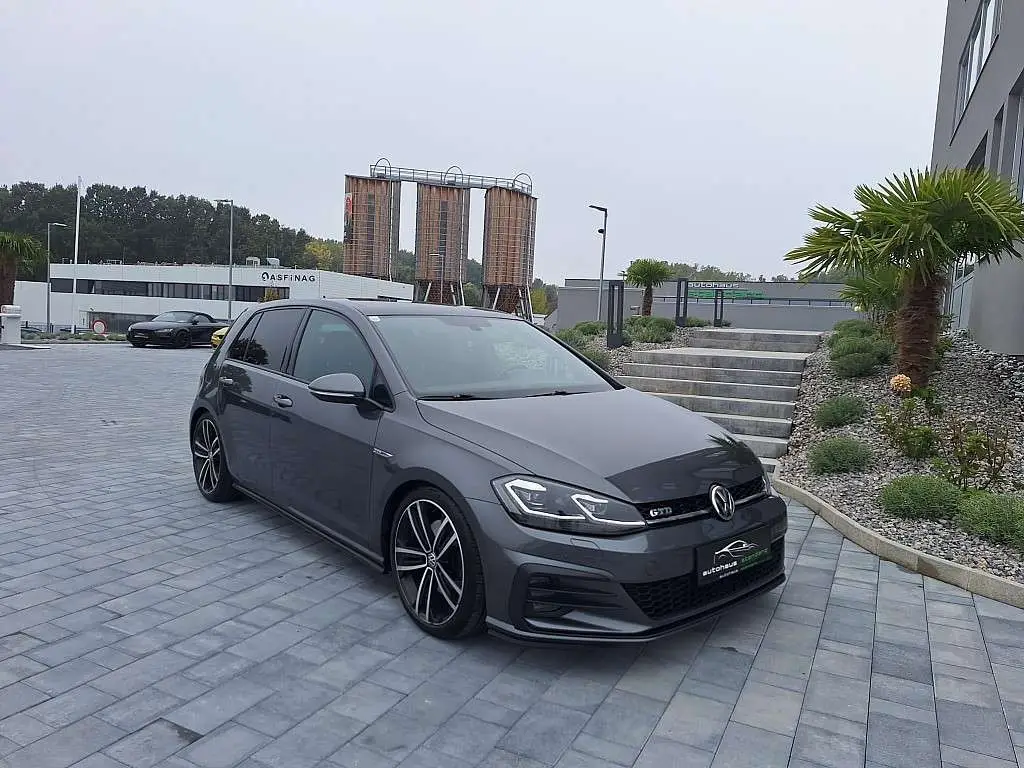 Photo 1 : Volkswagen Golf 2017 Diesel