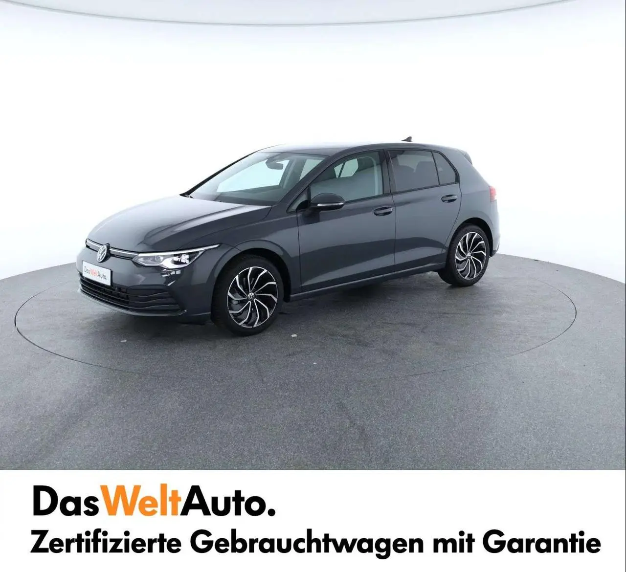 Photo 1 : Volkswagen Golf 2024 Petrol