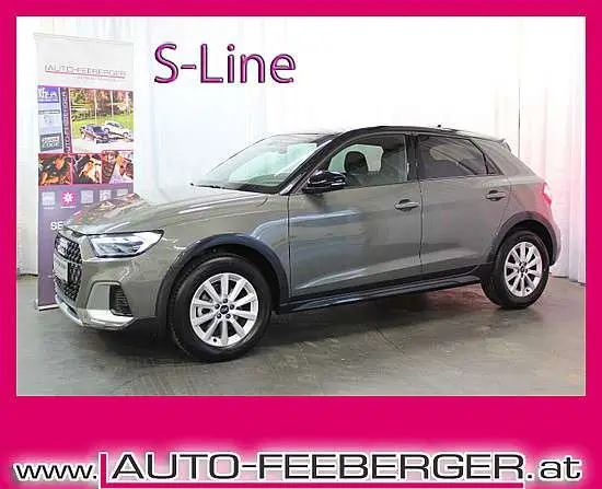 Photo 1 : Audi A1 2023 Petrol