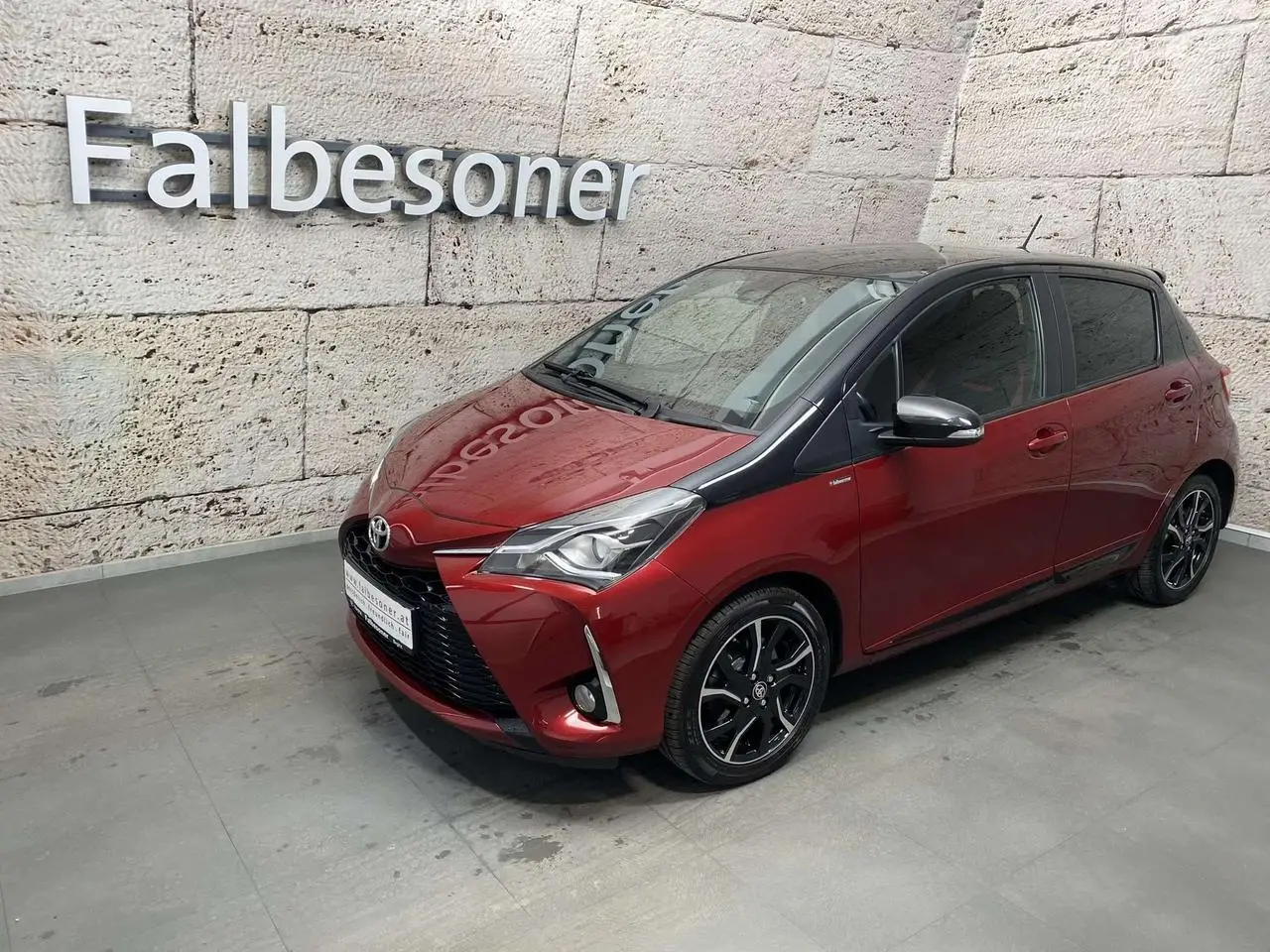 Photo 1 : Toyota Yaris 2018 Petrol